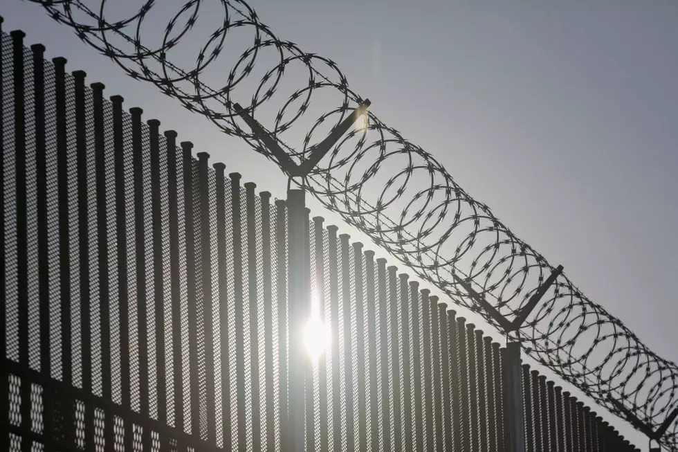 Number of Migrants Waiting at US Border Surges to 40,000