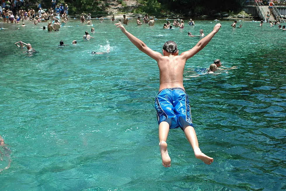 Belly Flopping Is an Agonizingly Agonizing Competive Sport