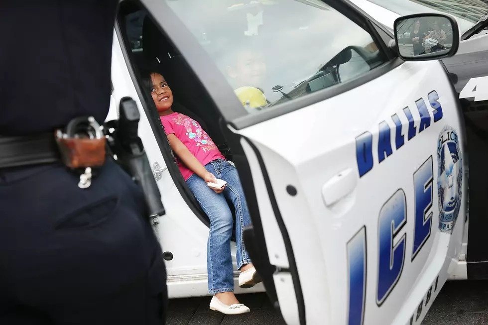 Texas Teachers Snitch On Foreign Students – Ask ICE To Raid Classes